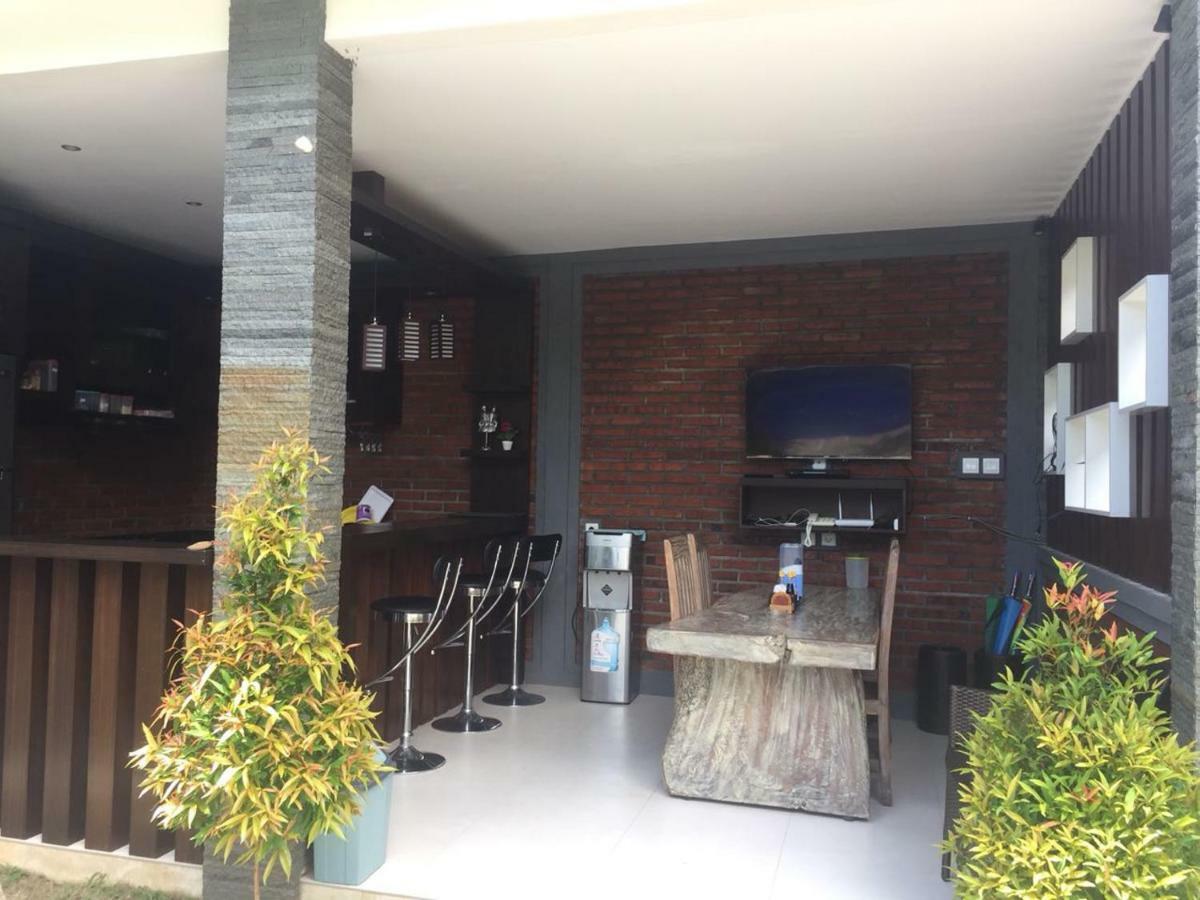 Villa Twin Lovina Exterior foto