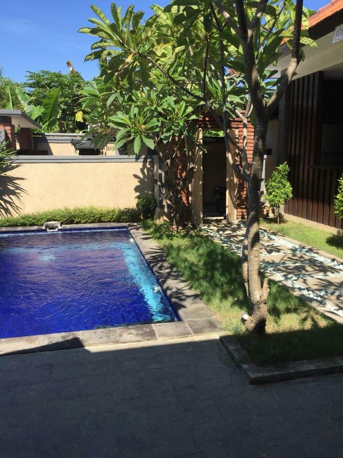 Villa Twin Lovina Exterior foto