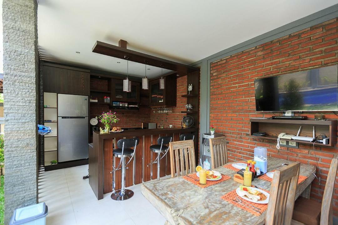 Villa Twin Lovina Exterior foto